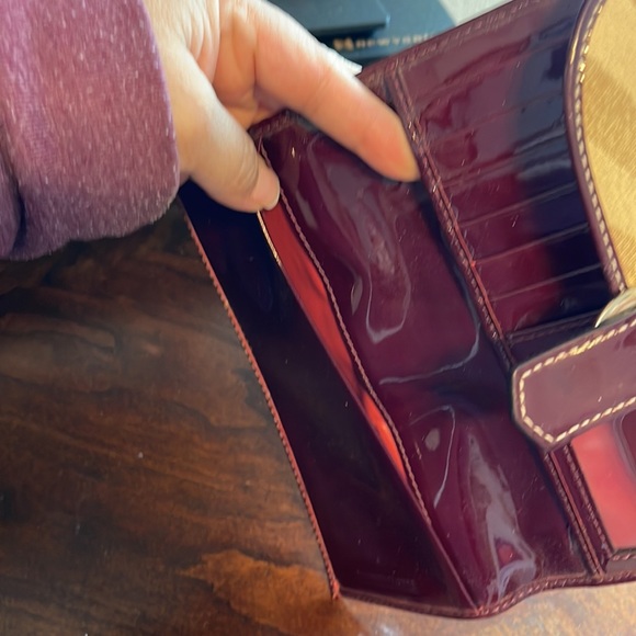 Dooney & Bourke Continental Wallet - Picture 7 of 8